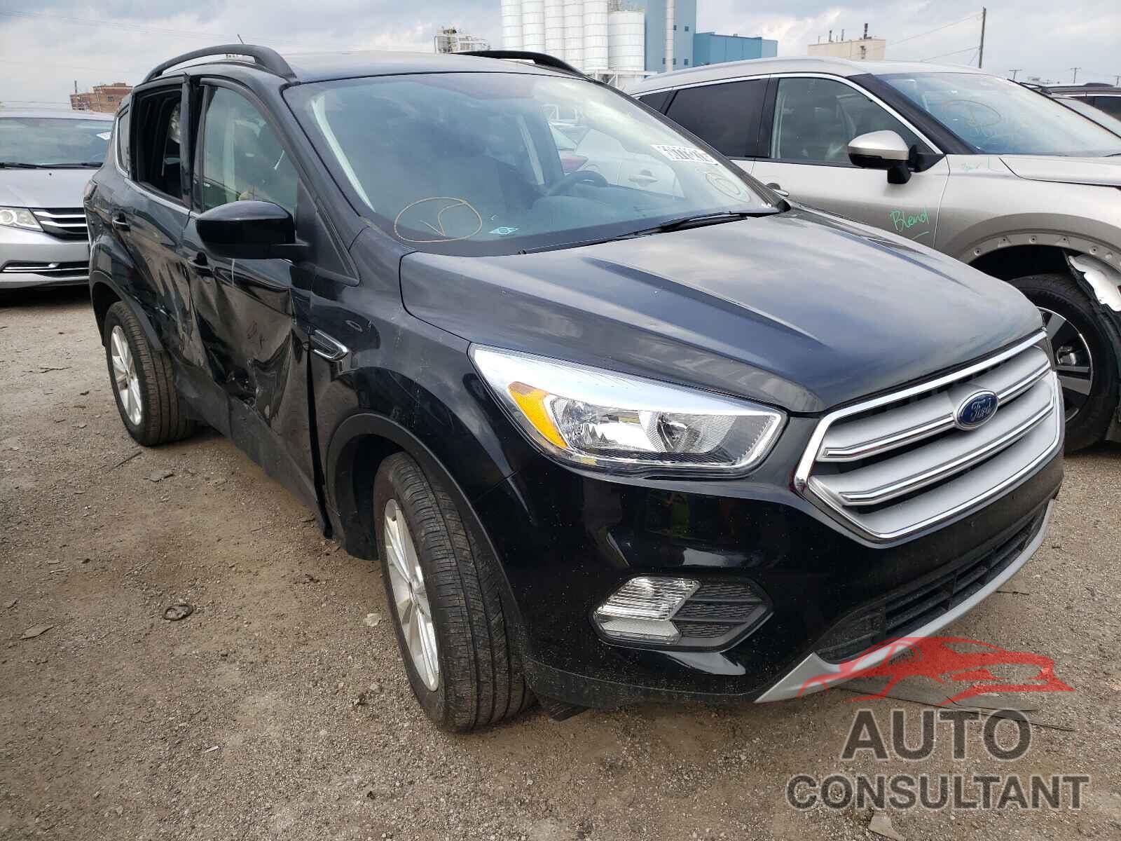 FORD ESCAPE 2018 - 1FMCU0GD3JUC47108