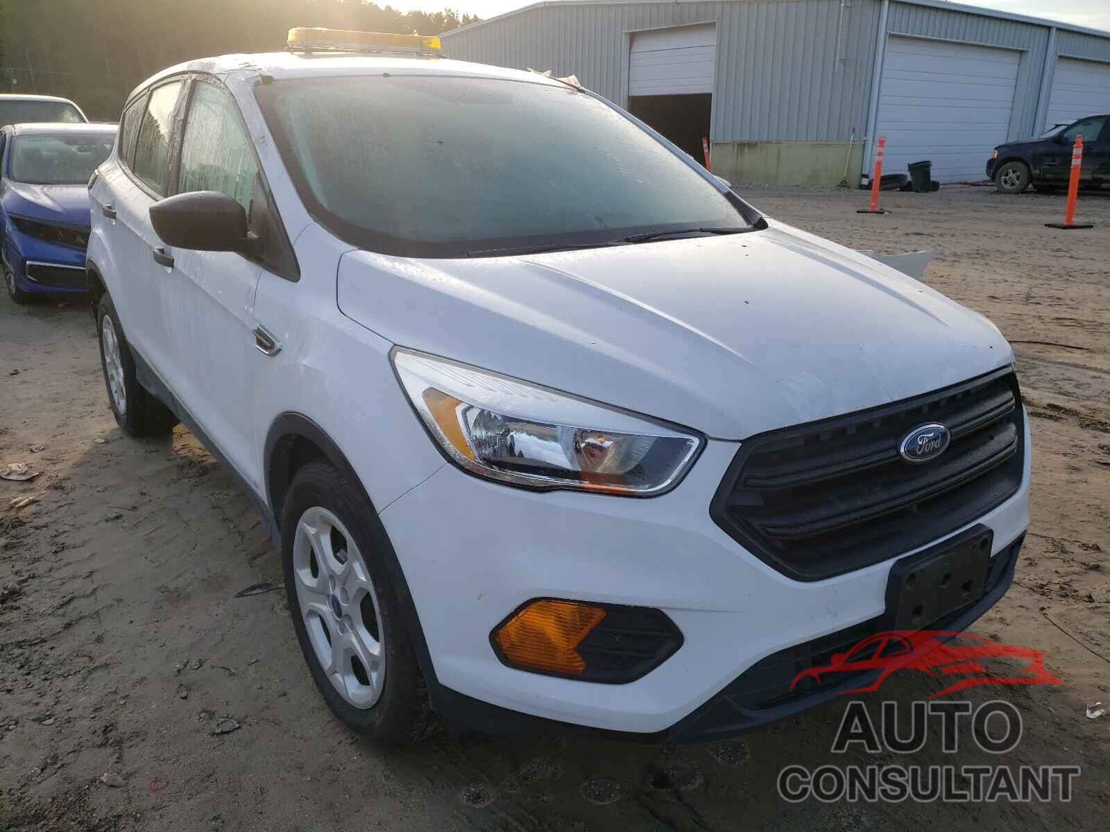 FORD ESCAPE 2017 - 1FMCU0F71HUB82572