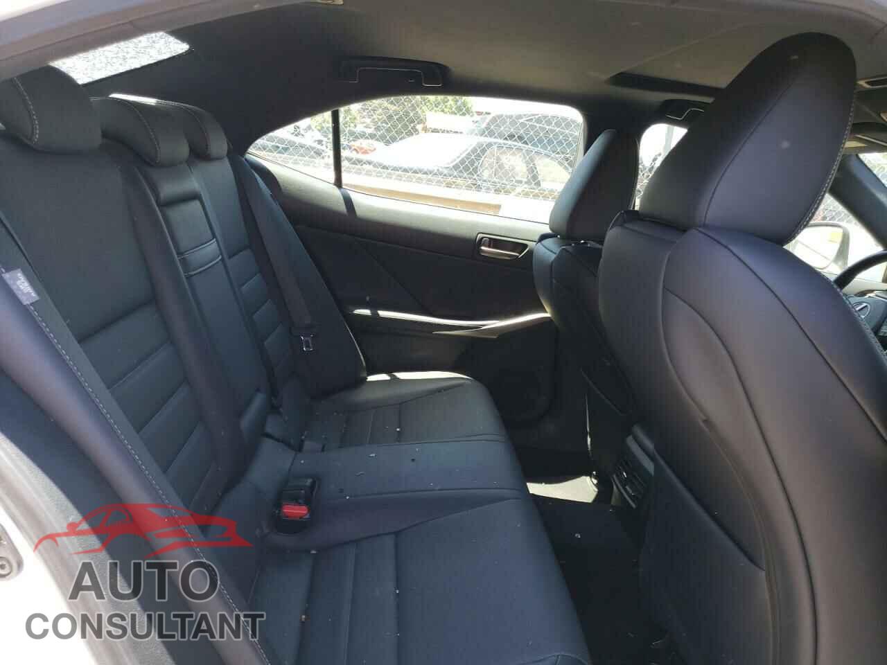 LEXUS IS 2018 - JTHBA1D29J5082627