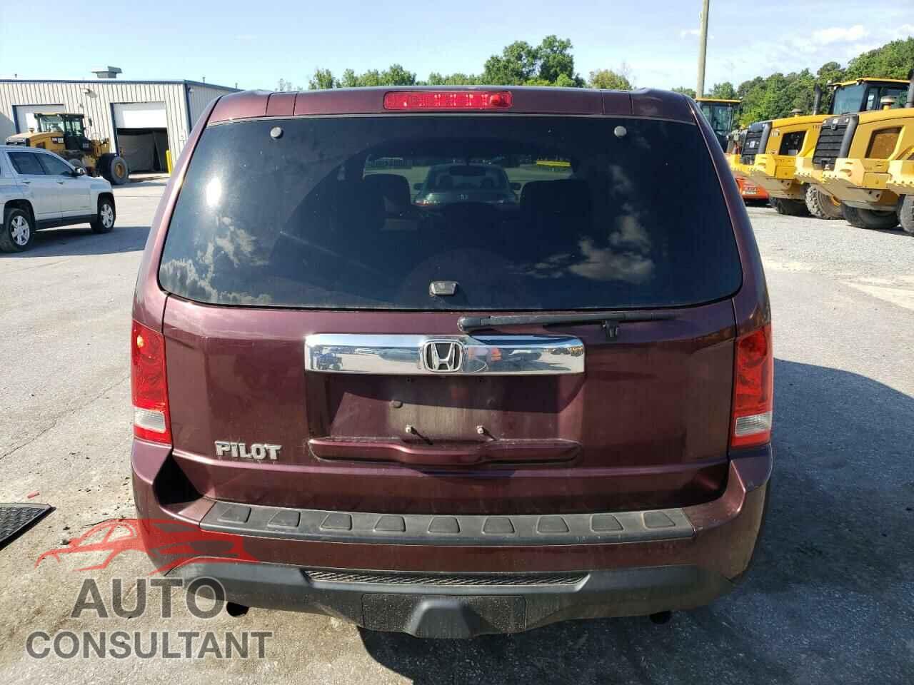HONDA PILOT 2015 - 5FNYF3H26FB010759