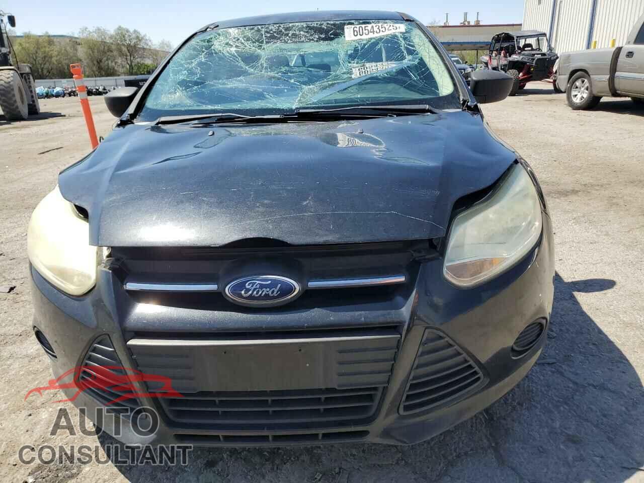 FORD FOCUS 2012 - 1FAHP3E22CL155247