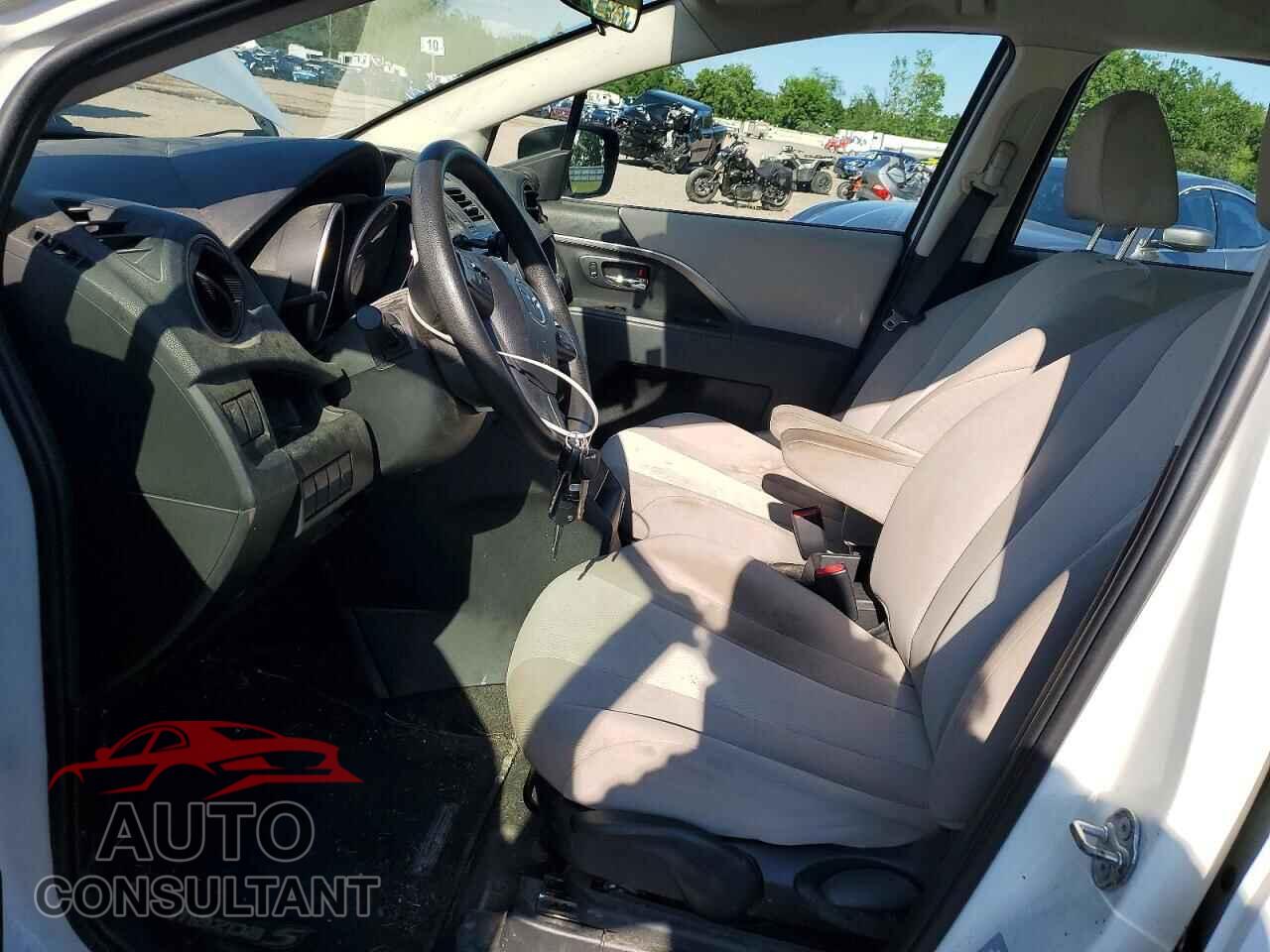 MAZDA 5 2015 - JM1CW2BL3F0190609