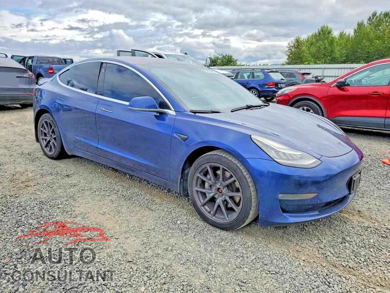 TESLA MODEL 3 2018 - 5YJ3E1EB5JF093681