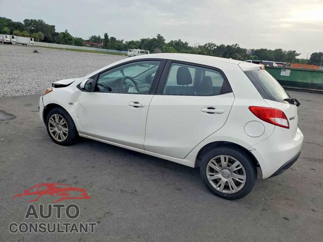 MAZDA 2 2012 - JM1DE1KZ6C0133810
