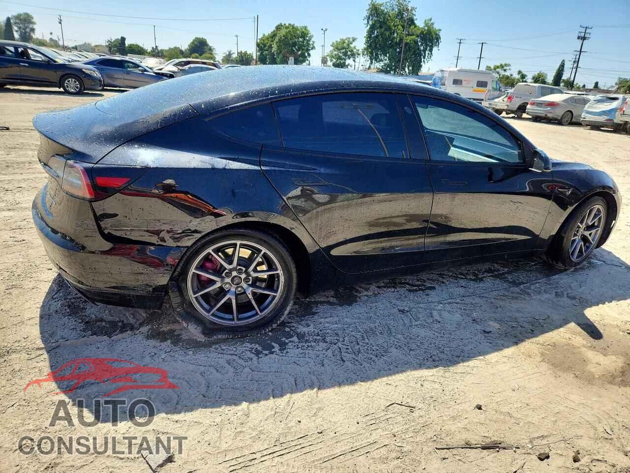 TESLA MODEL 3 2021 - 5YJ3E1EB5MF068087