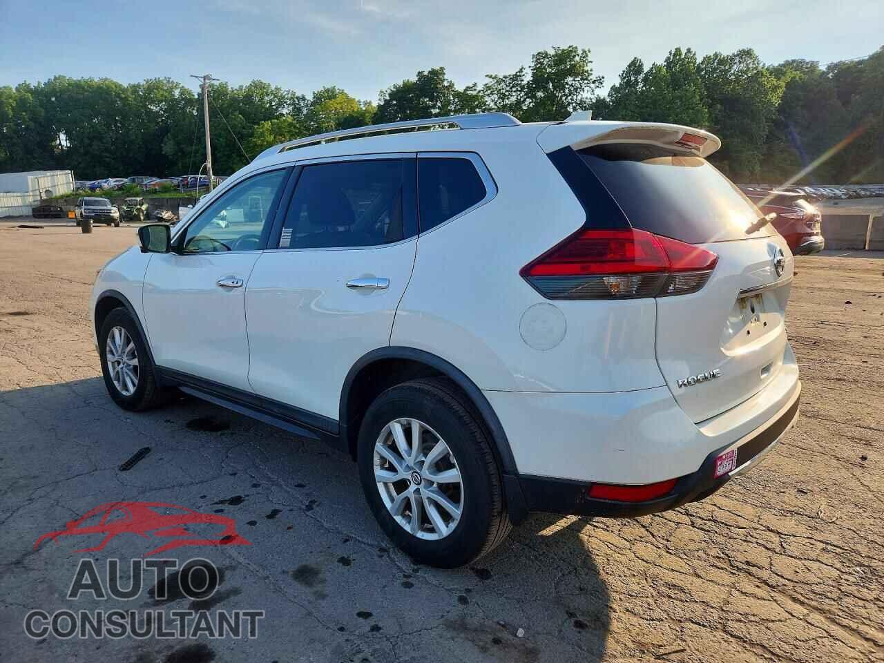 NISSAN ROGUE 2017 - KNMAT2MV3HP589433