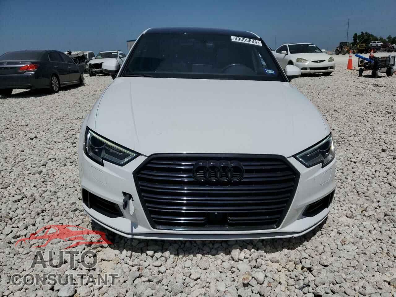 AUDI A3 2017 - WAUAUGFF6H1081005