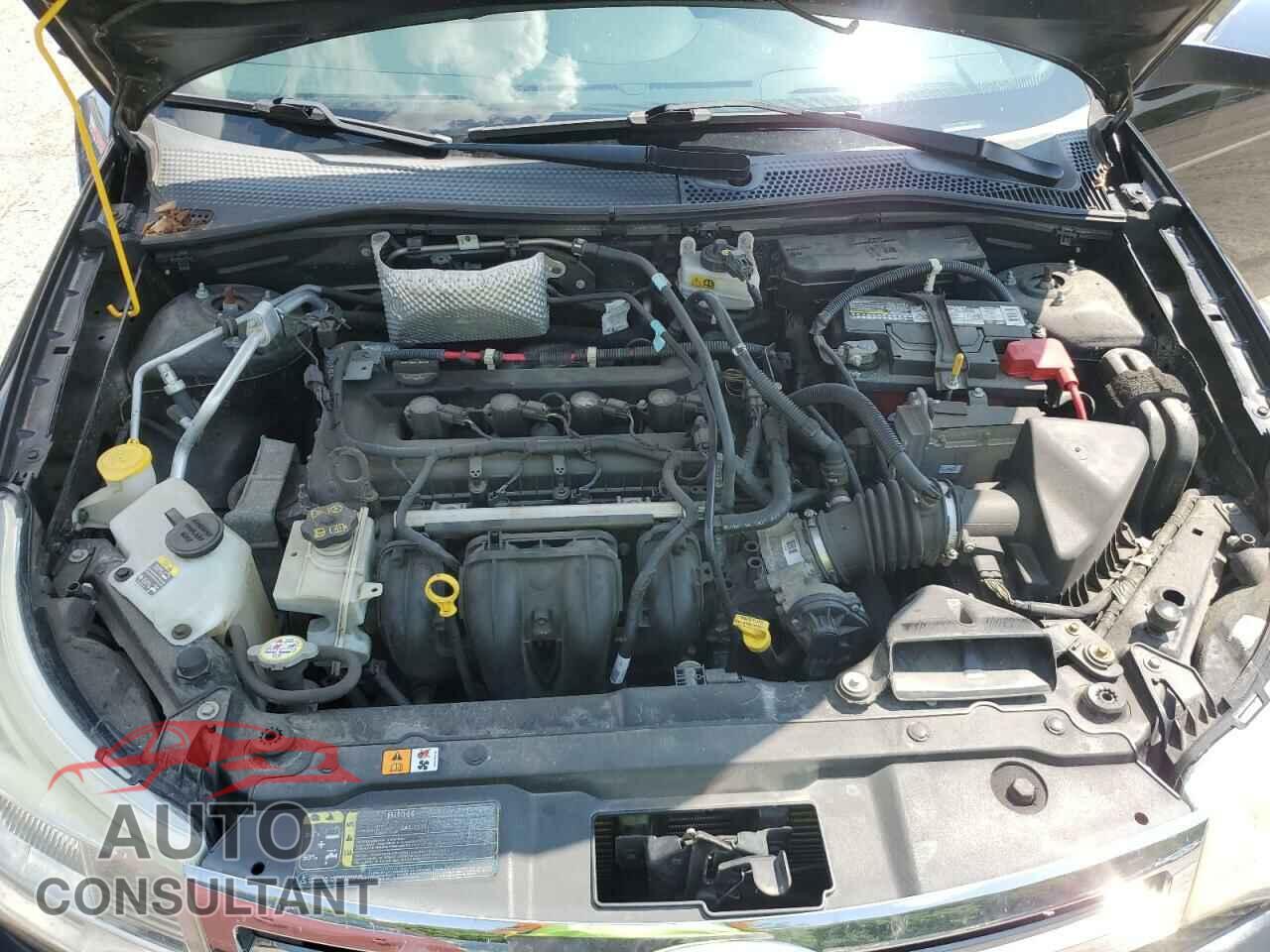 FORD FOCUS 2009 - 1FAHP37N29W106919