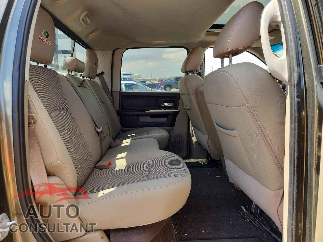 DODGE RAM 1500 2012 - 1C6RD7LT6CS327898