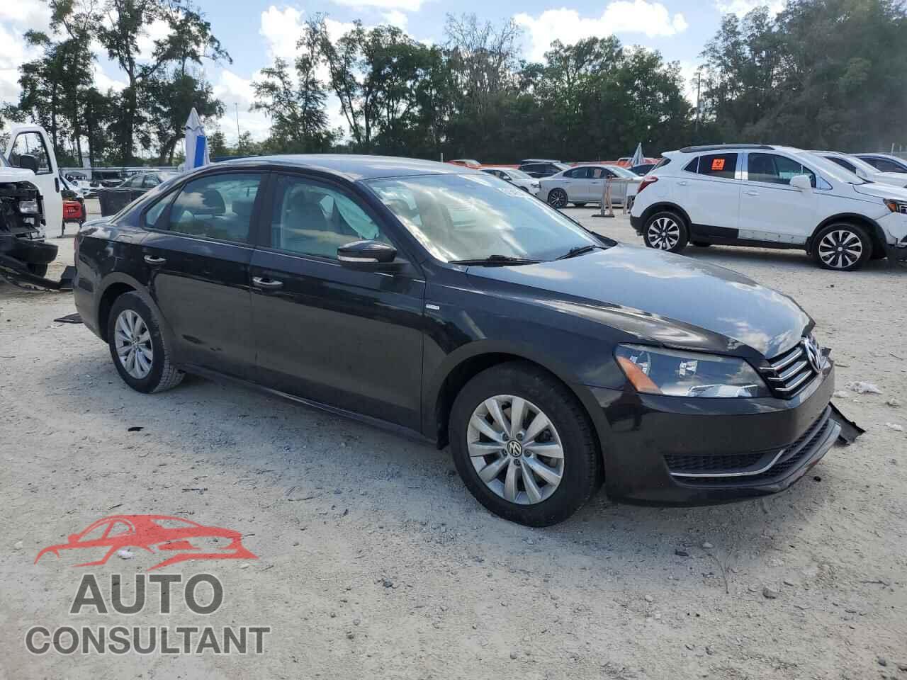 VOLKSWAGEN PASSAT 2015 - 1VWAS7A30FC044570