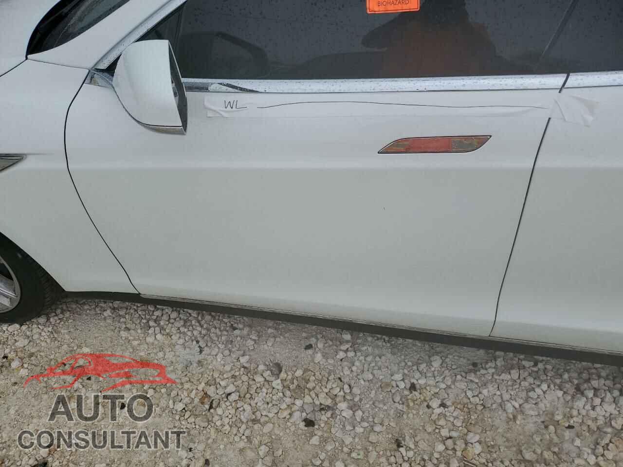 TESLA MODEL S 2016 - 5YJSA1E1XGF127069