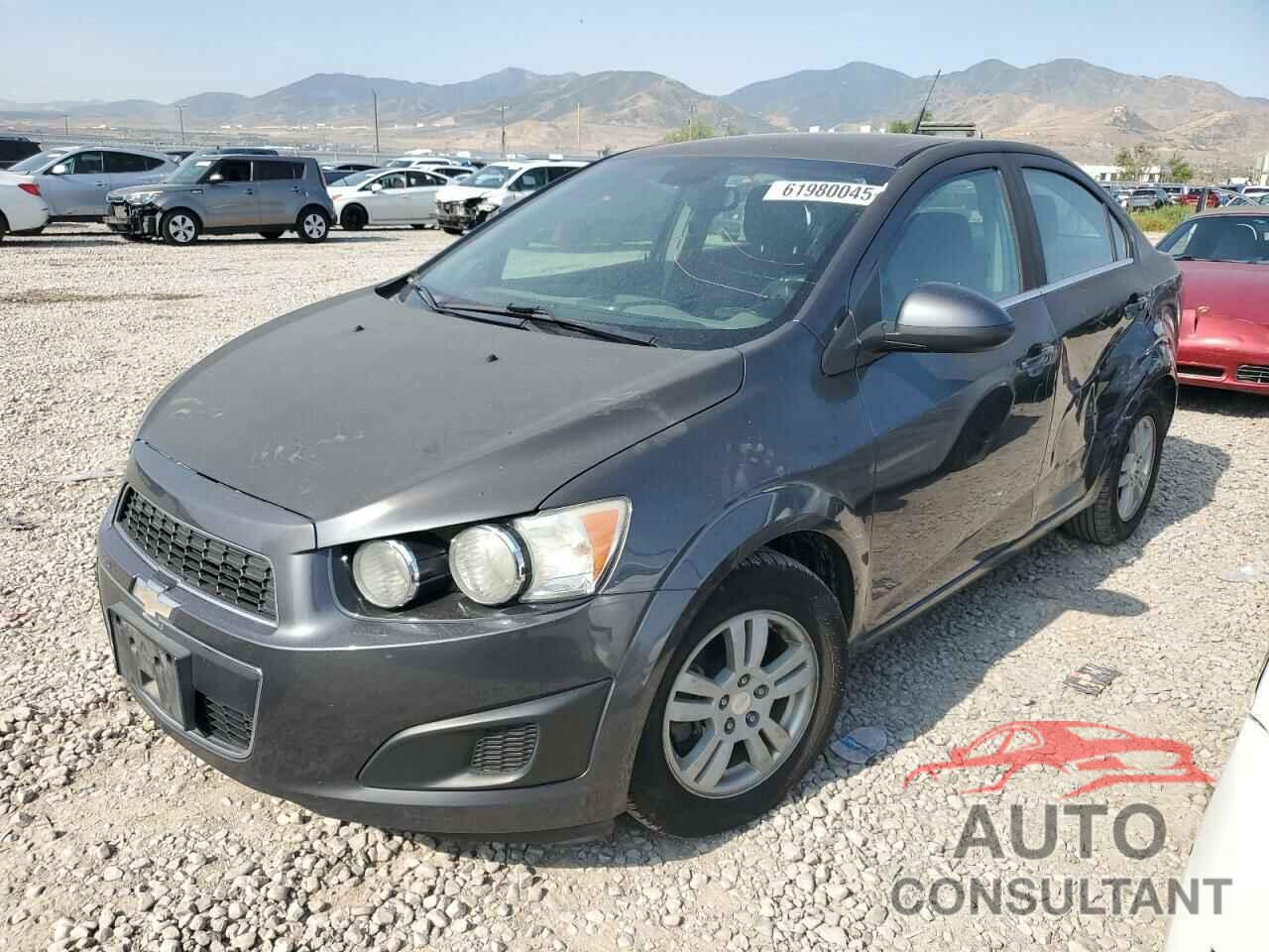 CHEVROLET SONIC 2013 - 1G1JC5SBXD4235925