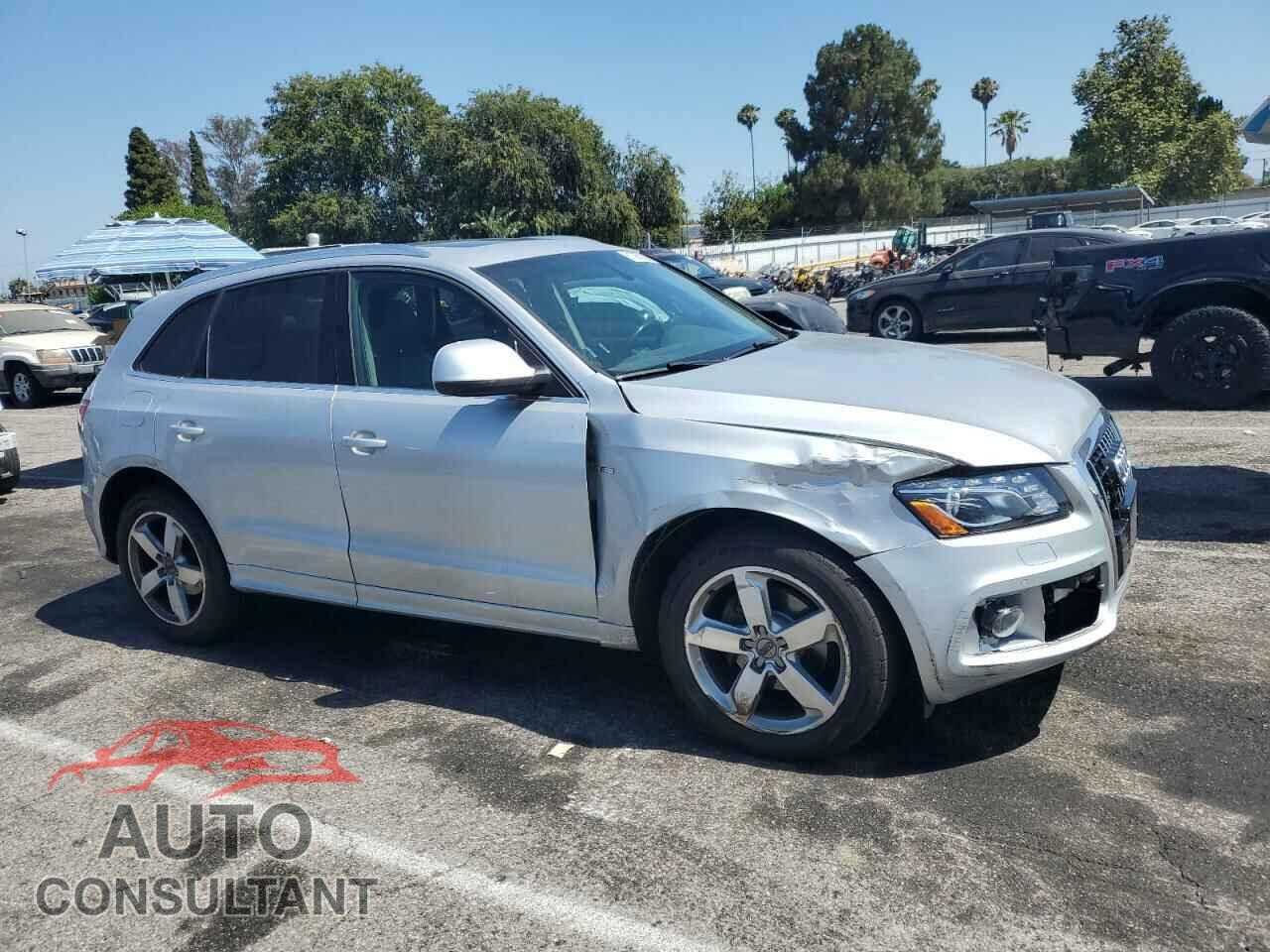 AUDI Q5 2012 - WA1DKAFP1CA012382