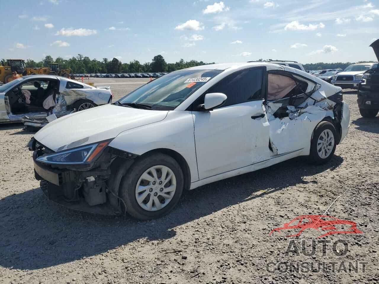 HYUNDAI ELANTRA 2019 - 5NPD74LF9KH496880
