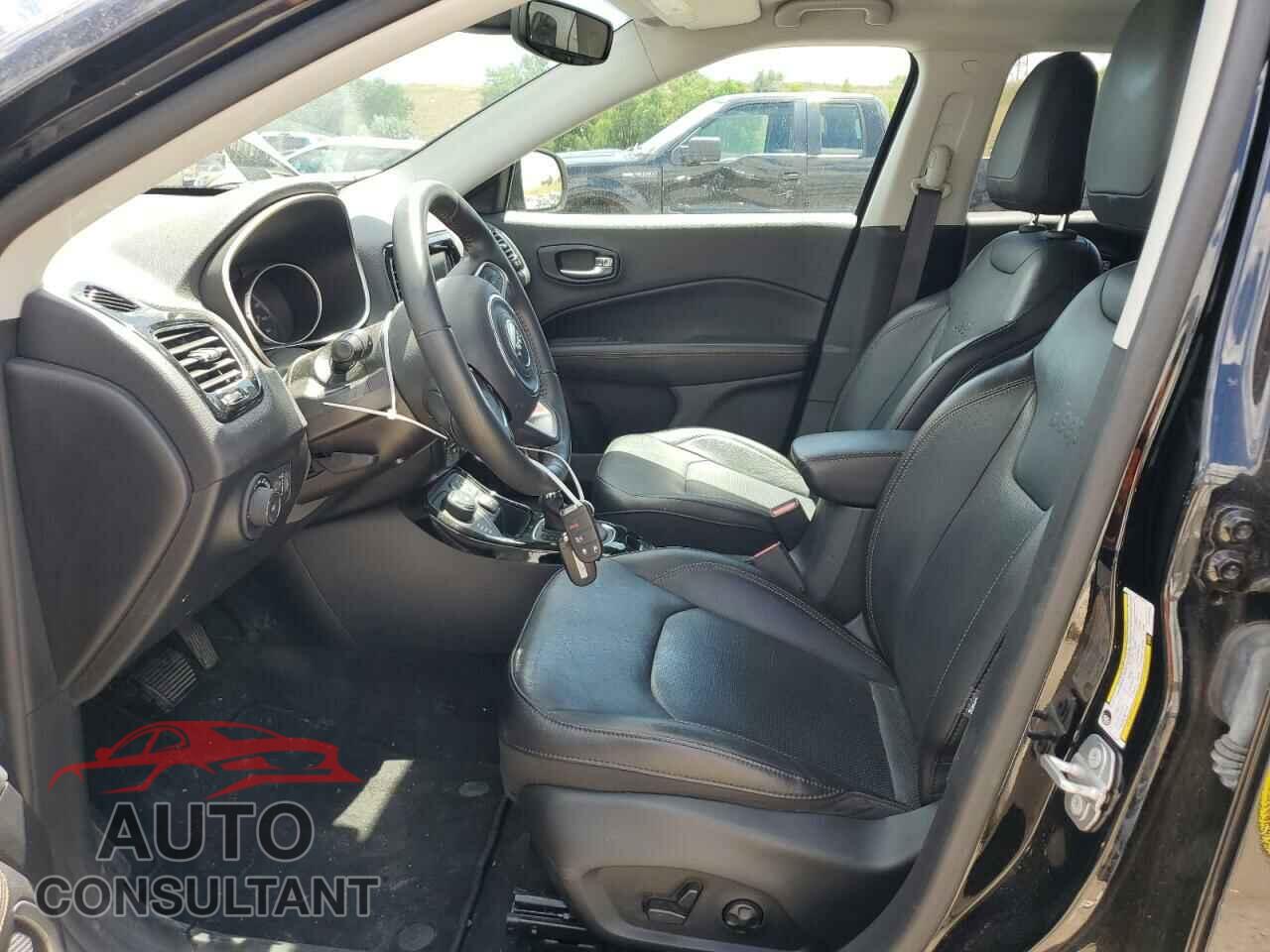JEEP COMPASS 2019 - 3C4NJDCB2KT733812