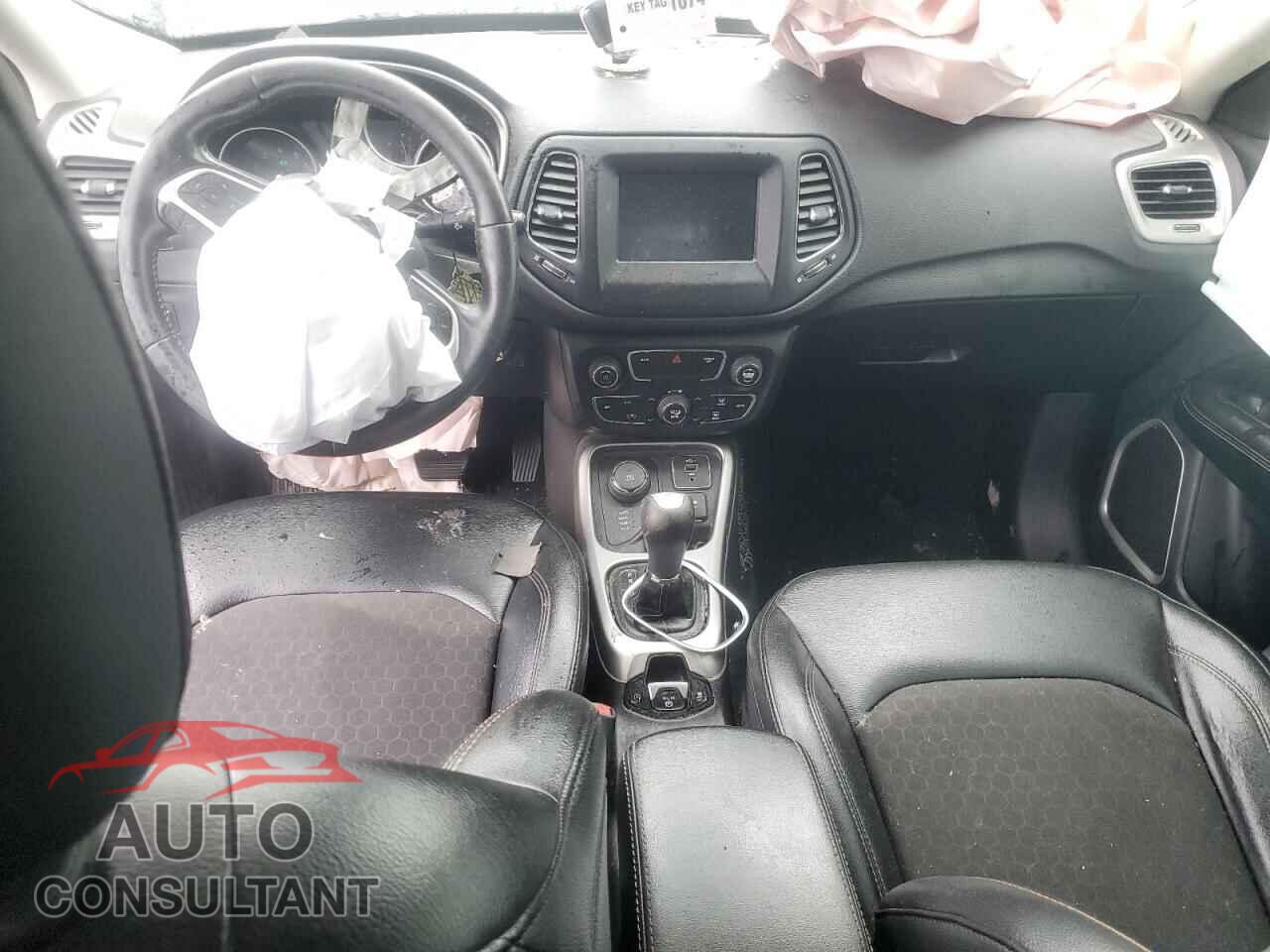 JEEP COMPASS 2020 - 3C4NJDBB1LT135293