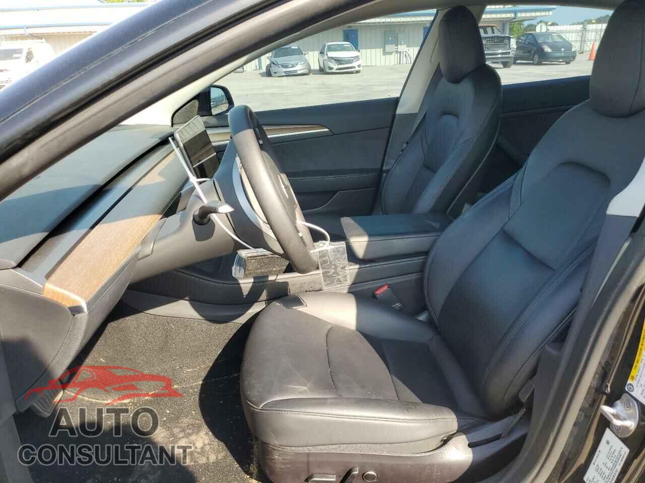 TESLA MODEL 3 2022 - 5YJ3E1EB7NF267532