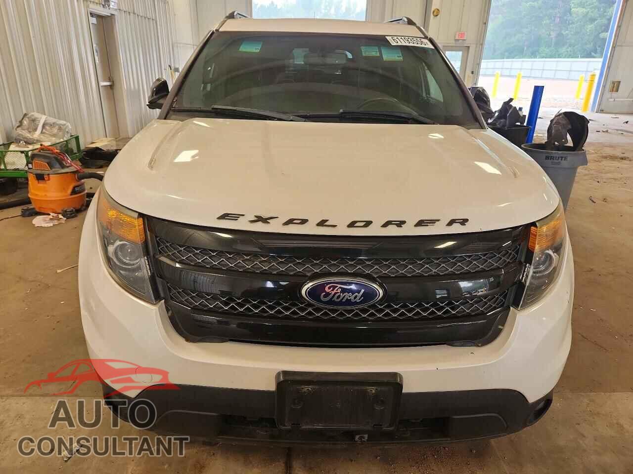 FORD EXPLORER 2015 - 1FM5K8GT3FGA40647