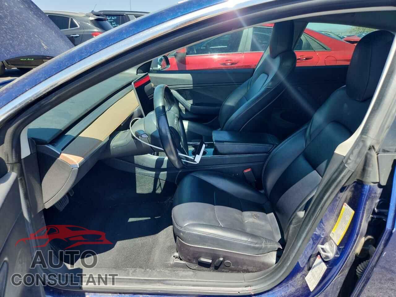 TESLA MODEL 3 2018 - 5YJ3E1EA8JF040593