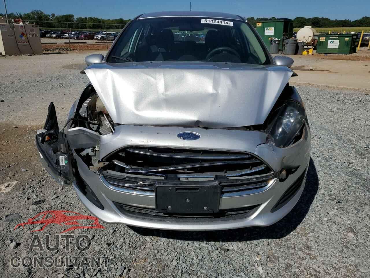 FORD FIESTA 2017 - 3FADP4EJ3HM135686