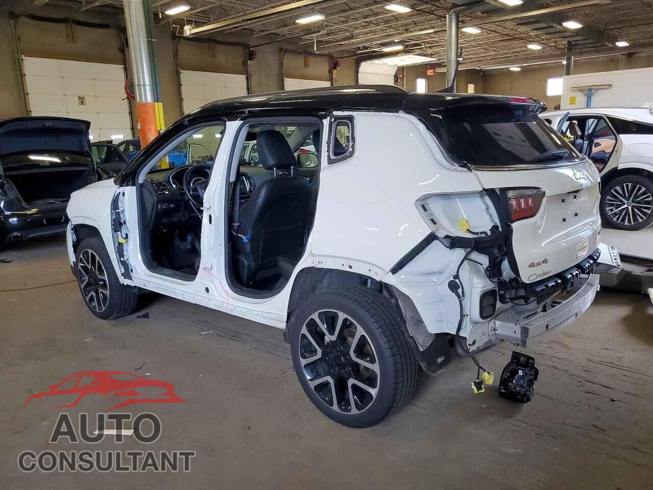 JEEP COMPASS 2018 - 3C4NJDCB3JT169120