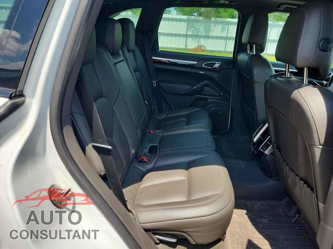 PORSCHE CAYENNE 2017 - WP1AE2A2XHLA76075