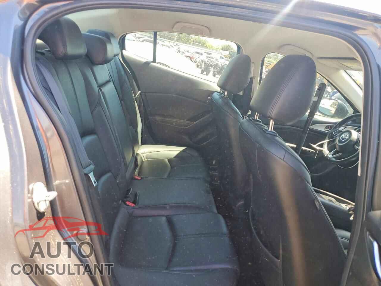 MAZDA 3 2017 - 3MZBN1V71HM121938
