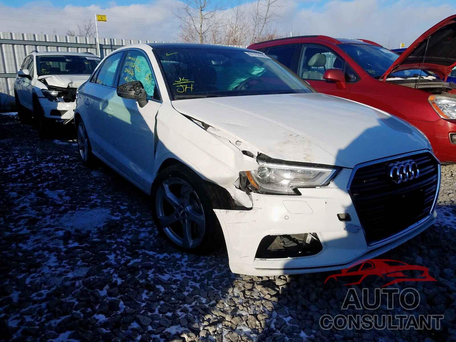 AUDI A3 2019 - WAUBEGFF5KA077892