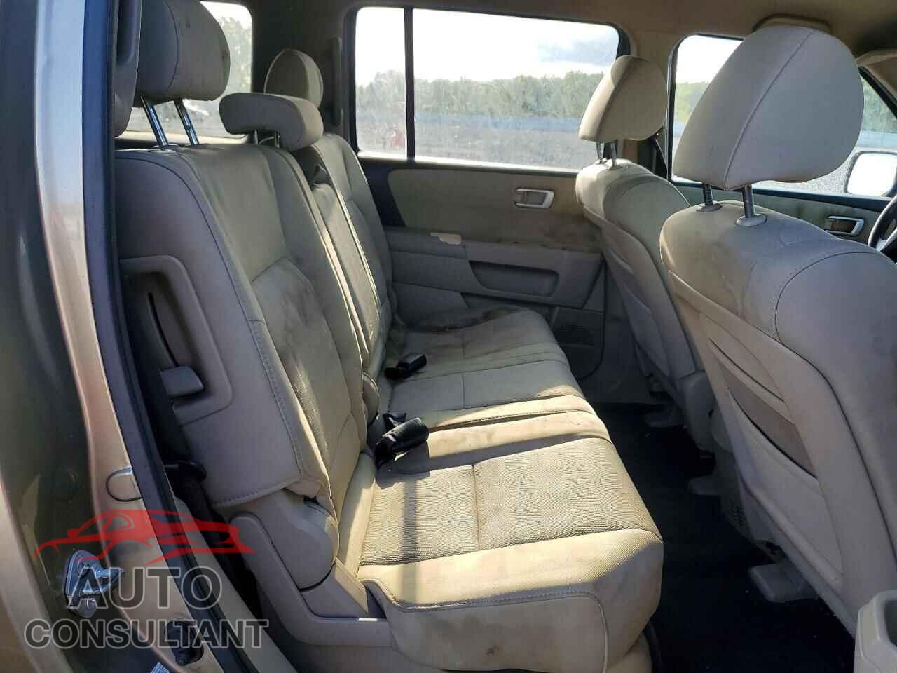 HONDA PILOT 2011 - 5FNYF4H25BB047950