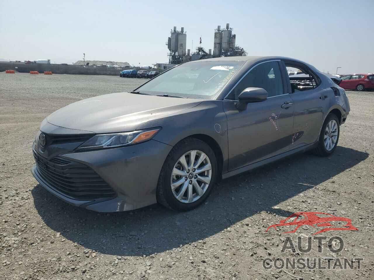TOYOTA CAMRY 2018 - 4T1B11HK5JU566257