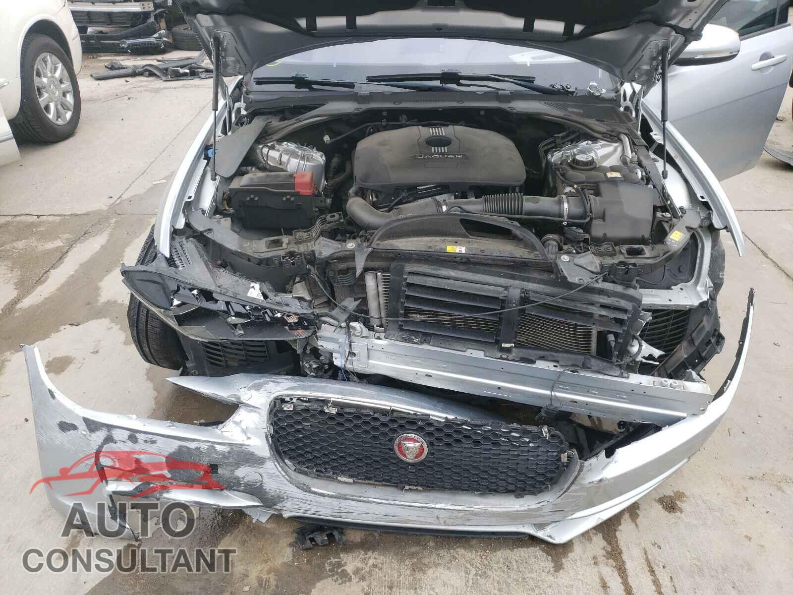 JAGUAR XE 2017 - SAJAR4BG1HA965162
