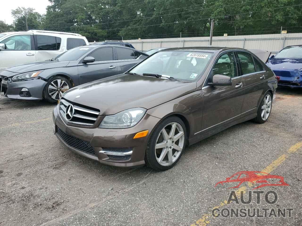 MERCEDES-BENZ C-CLASS 2013 - WDDGF4HB0DA778122