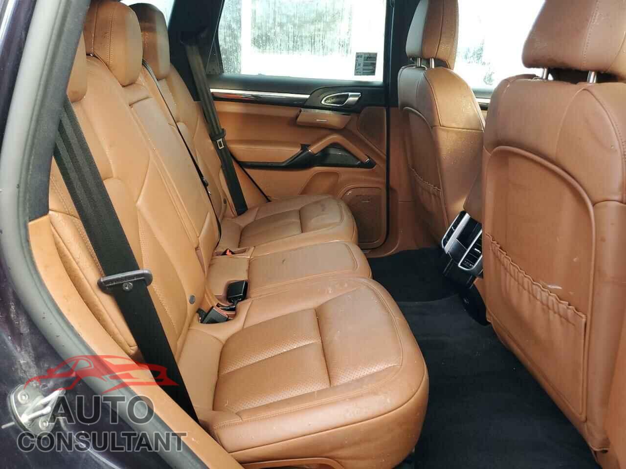 PORSCHE CAYENNE 2017 - WP1AE2A25HLA75450