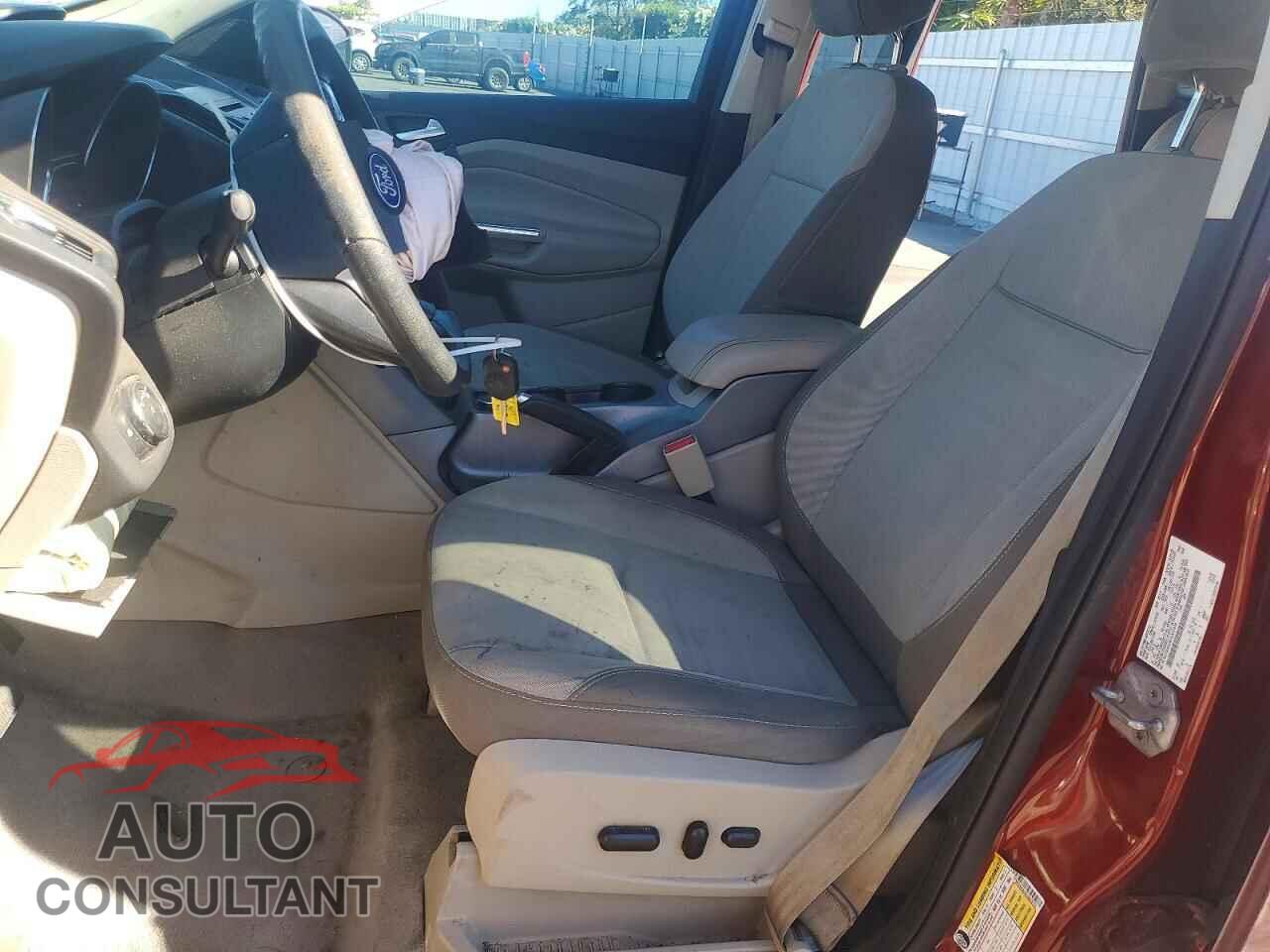 FORD ESCAPE 2014 - 1FMCU0GX4EUA93976