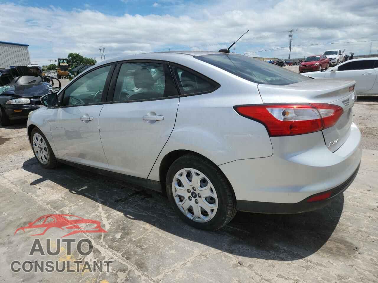 FORD FOCUS 2012 - 1FAHP3F25CL386013