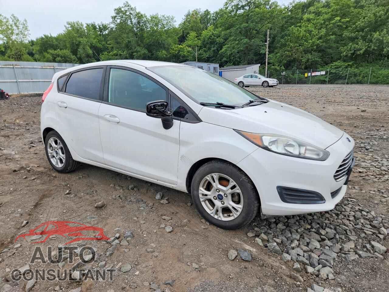 FORD FIESTA 2015 - 3FADP4EJ9FM204684