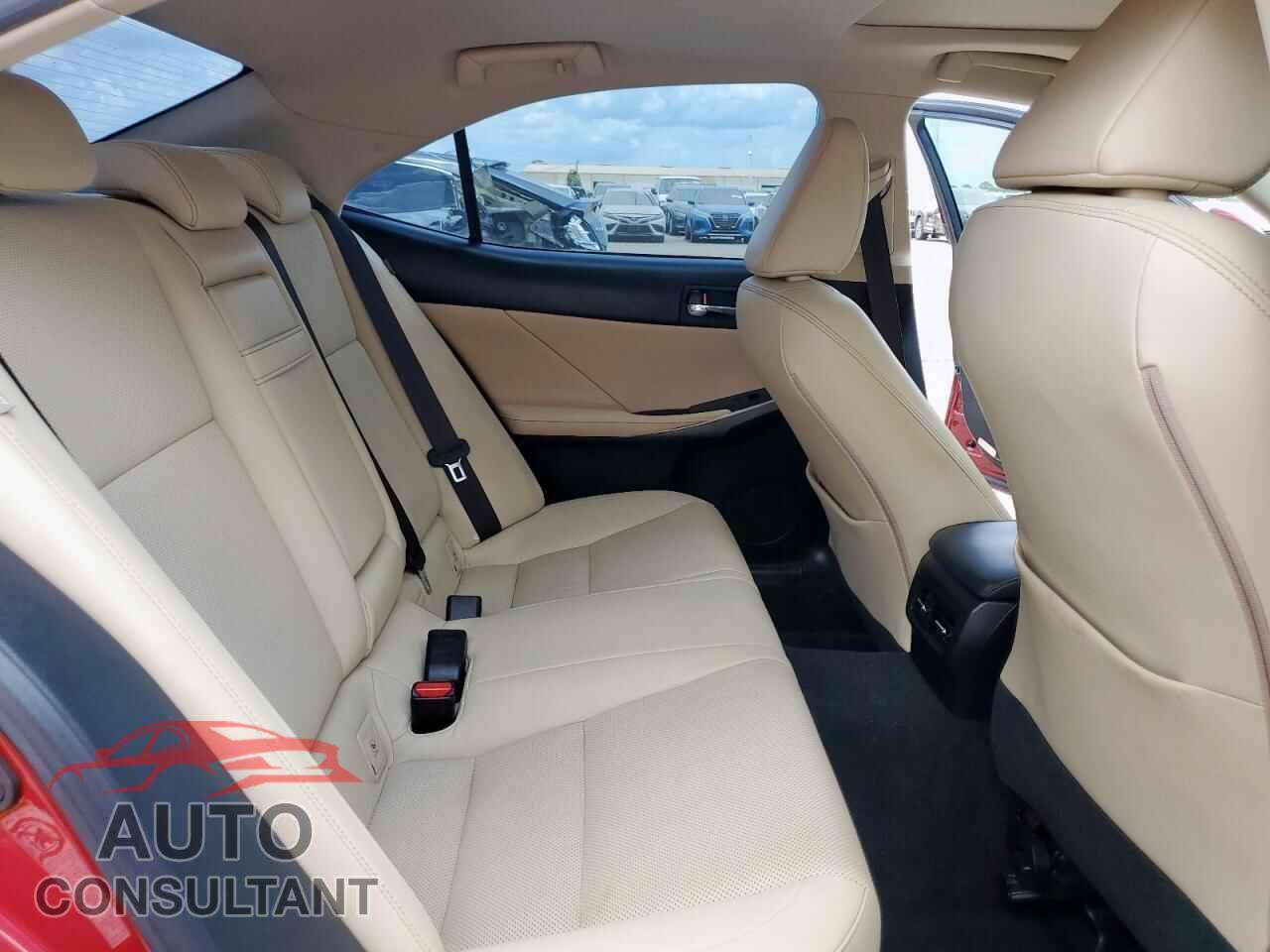 LEXUS IS 2015 - JTHBF1D29F5066453