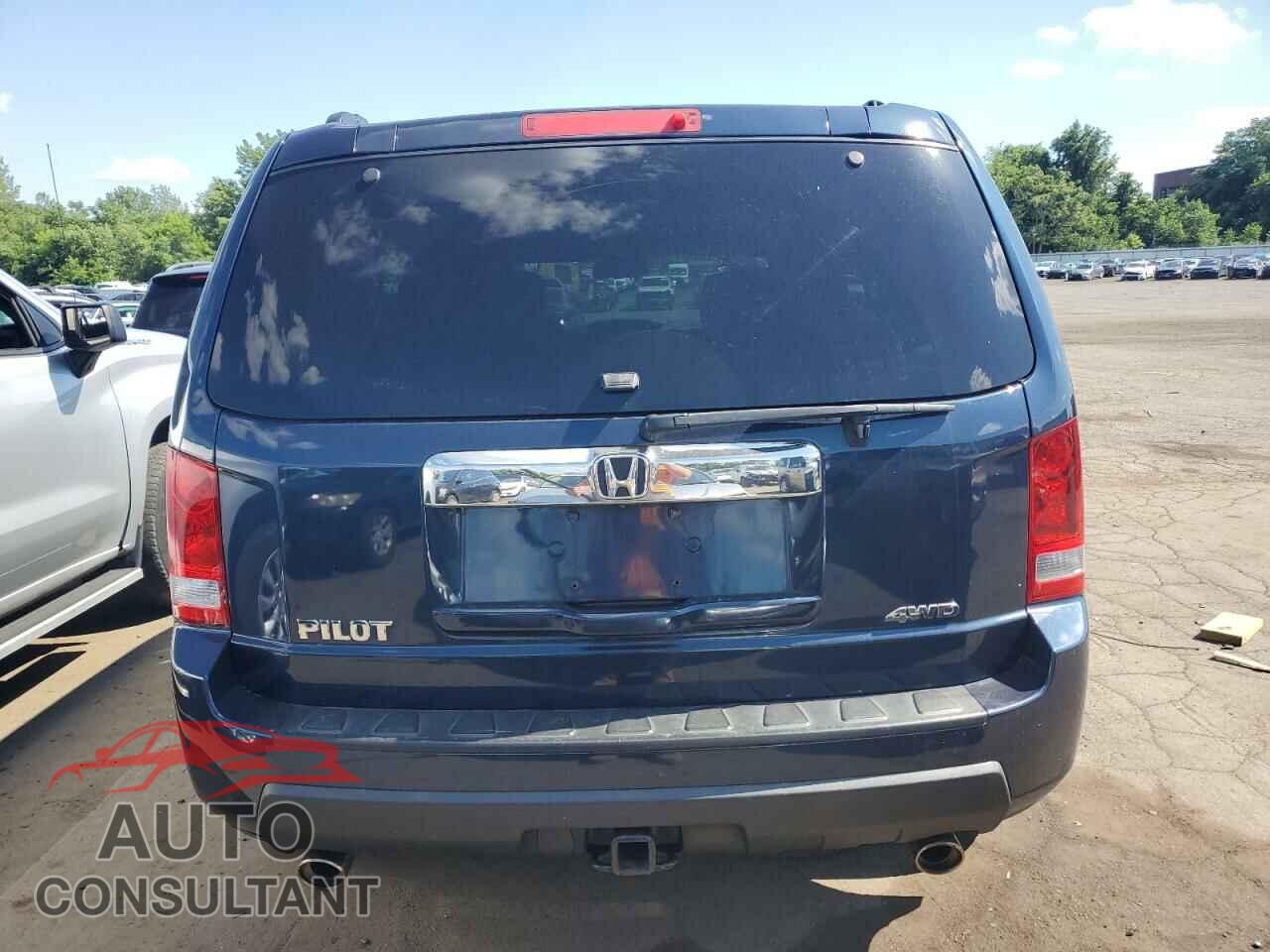 HONDA PILOT 2011 - 5FNYF4H65BB067196