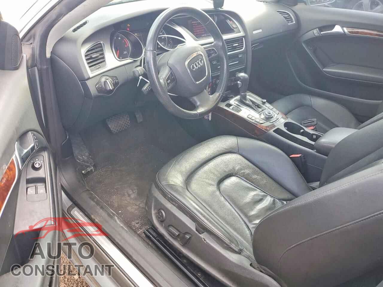 AUDI A5 2010 - WAULFAFR2AA041892