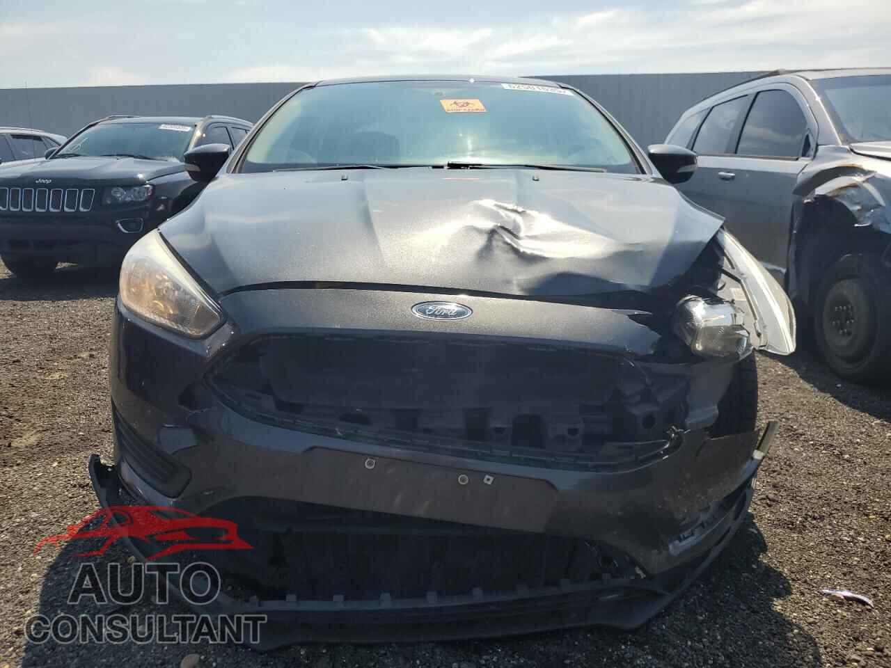FORD FOCUS 2017 - 1FADP3F25HL317568