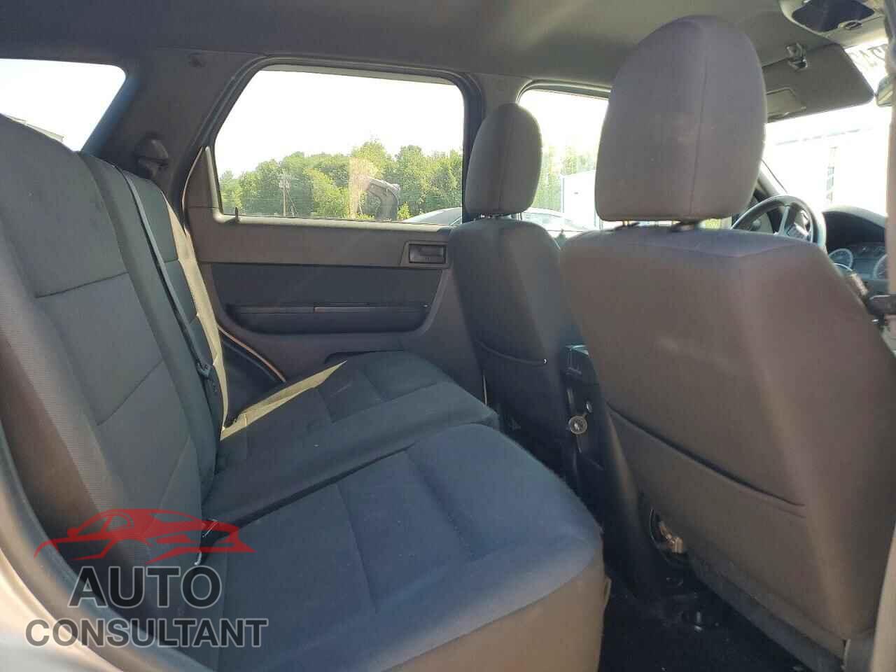 FORD ESCAPE 2012 - 1FMCU9D74CKA77892