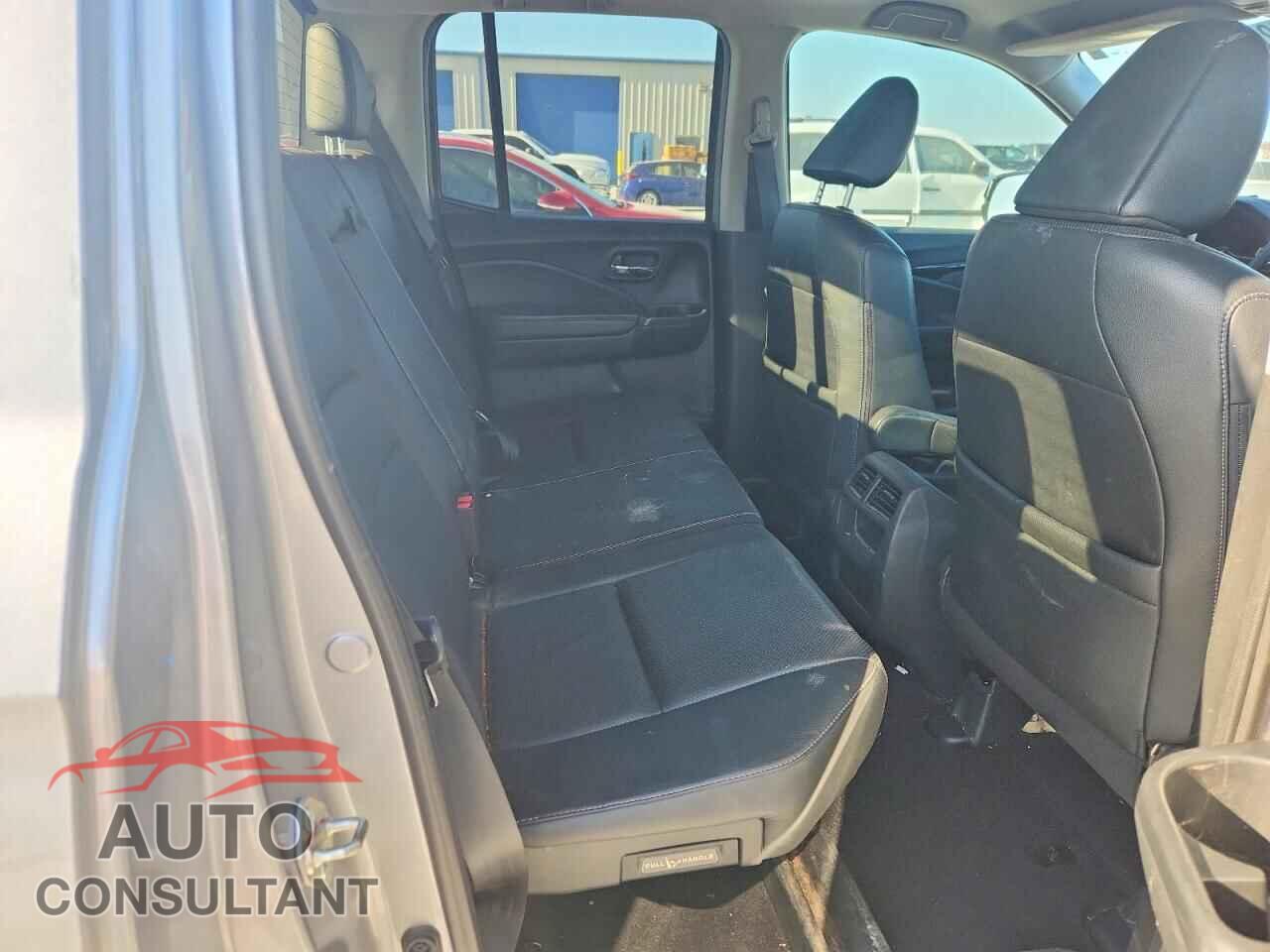 HONDA RIDGELINE 2018 - 5FPYK3F72JB013779