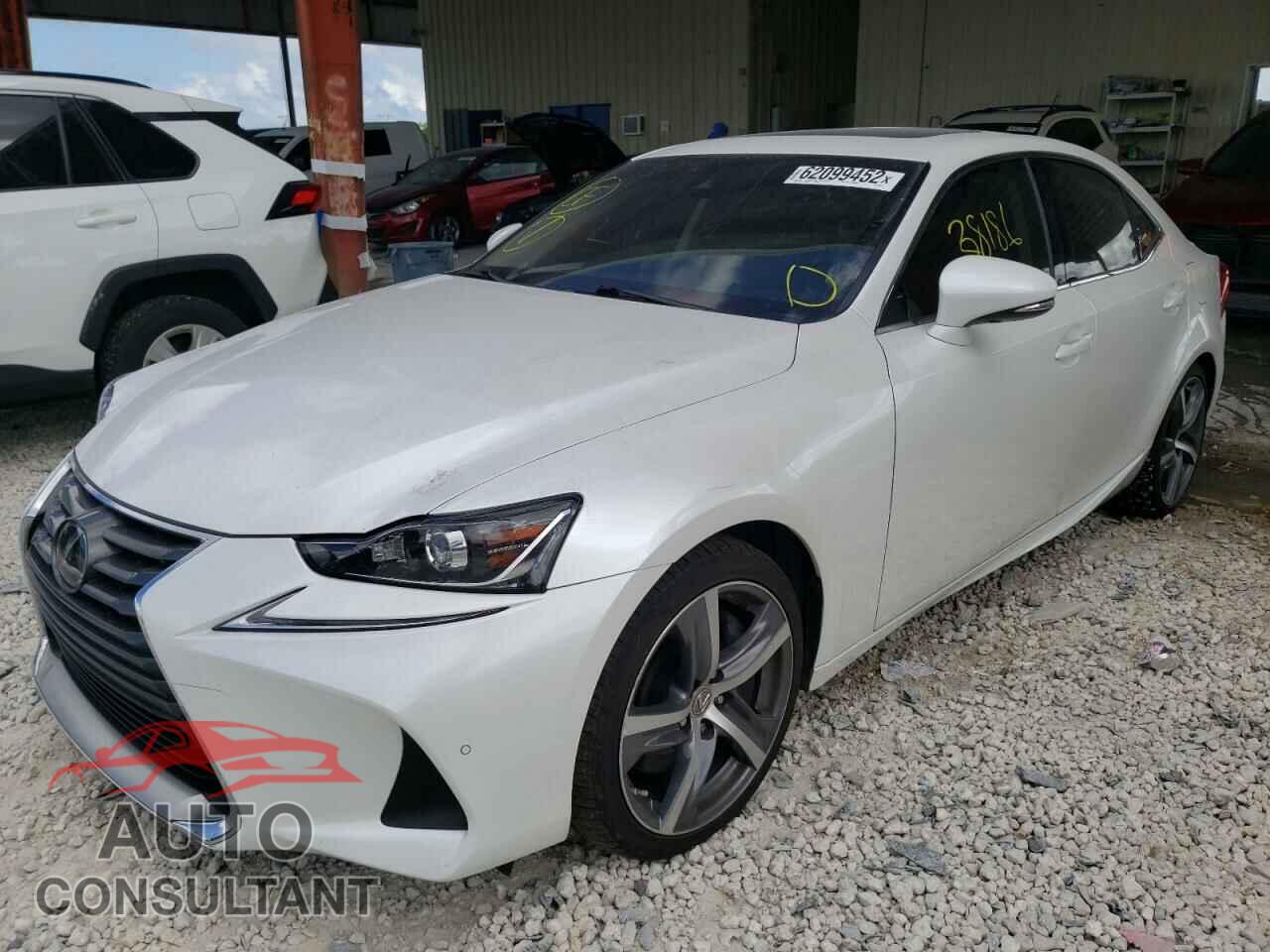 LEXUS IS 2018 - JTHBA1D21J5068026