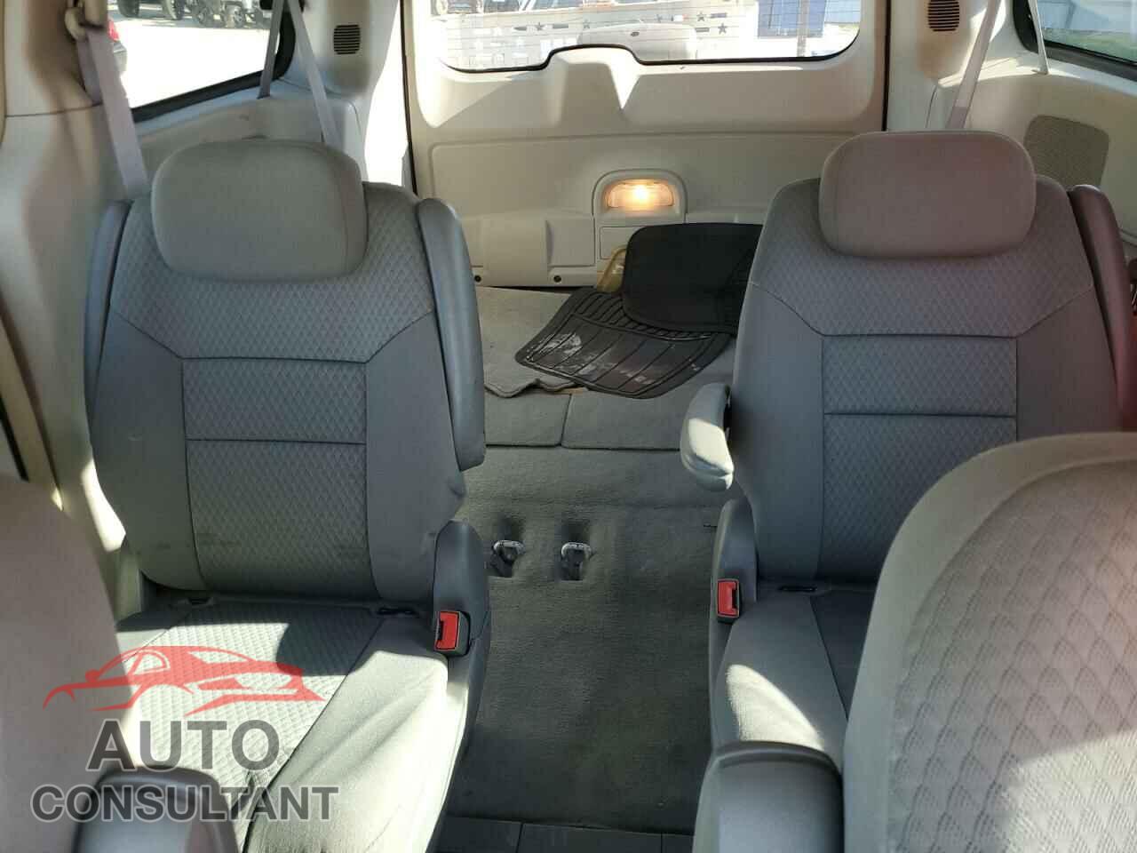 DODGE CARAVAN 2010 - 2D4RN5D10AR120240