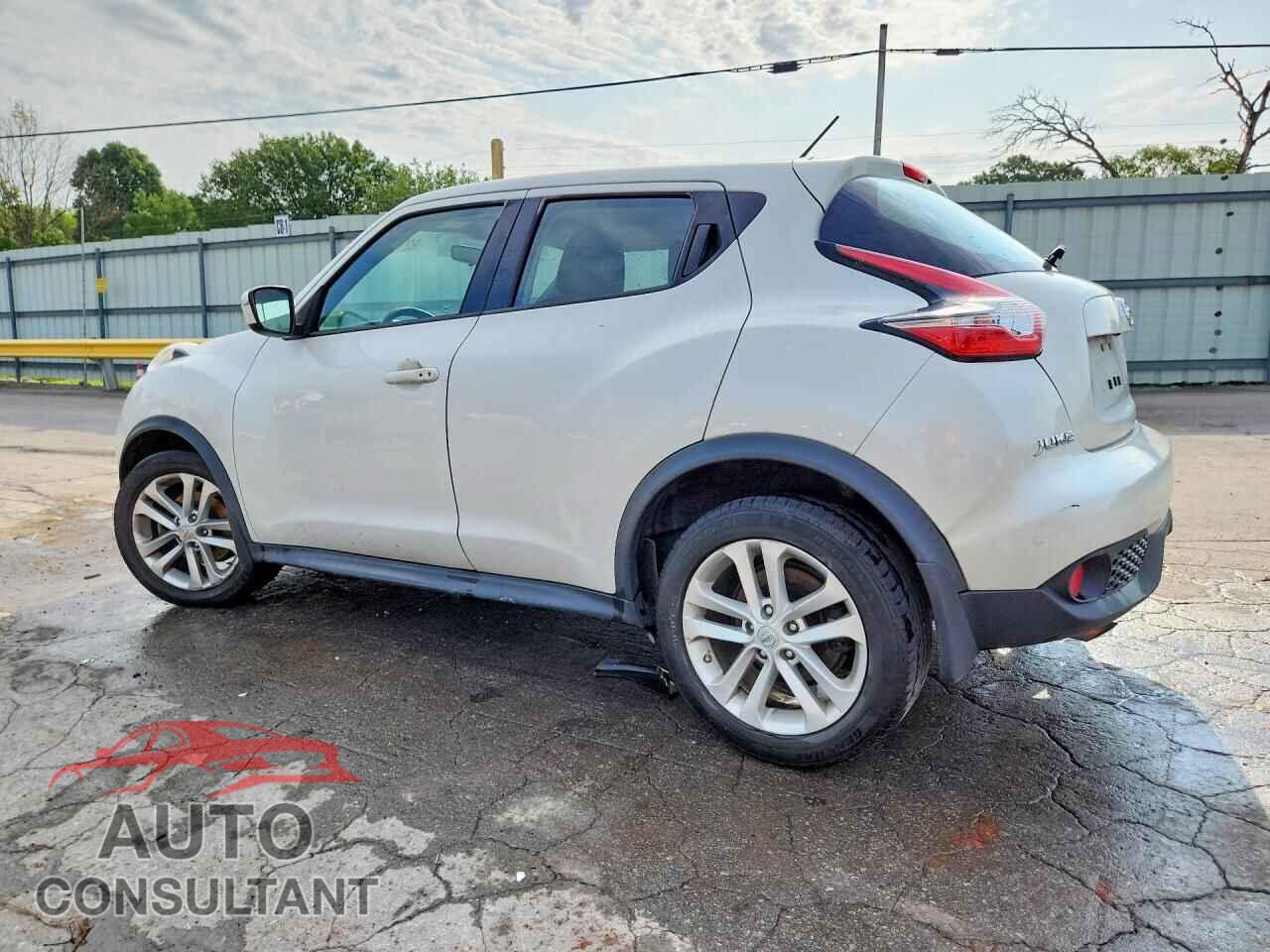 NISSAN JUKE 2015 - JN8AF5MV2FT564735