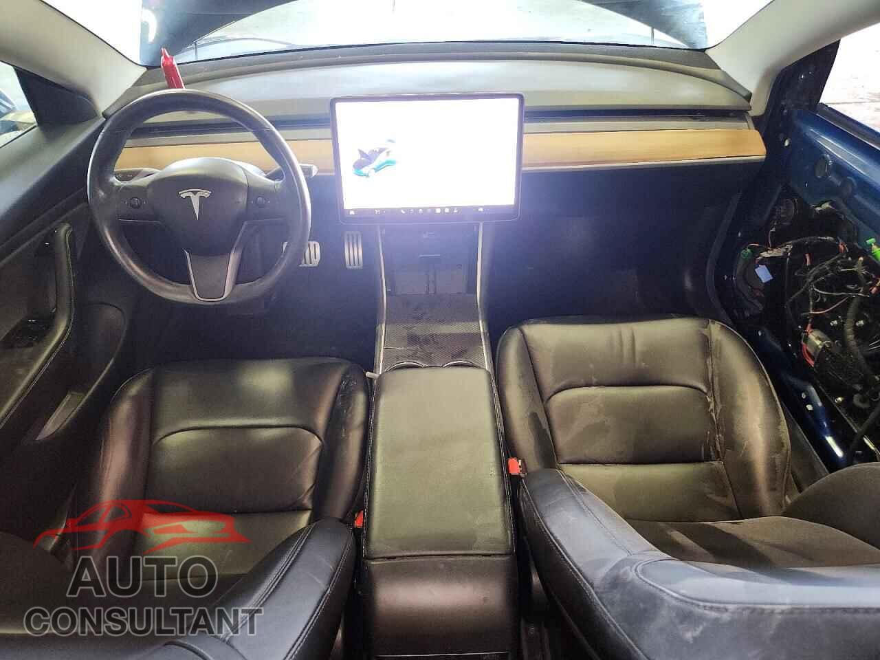 TESLA MODEL 3 2018 - 5YJ3E1EB9JF083929