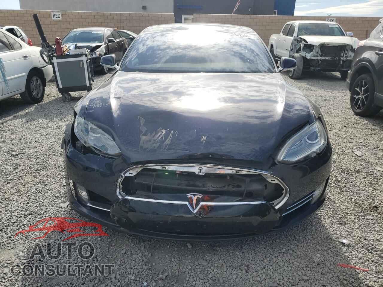 TESLA MODEL S 2014 - 5YJSA1H19EFP57304