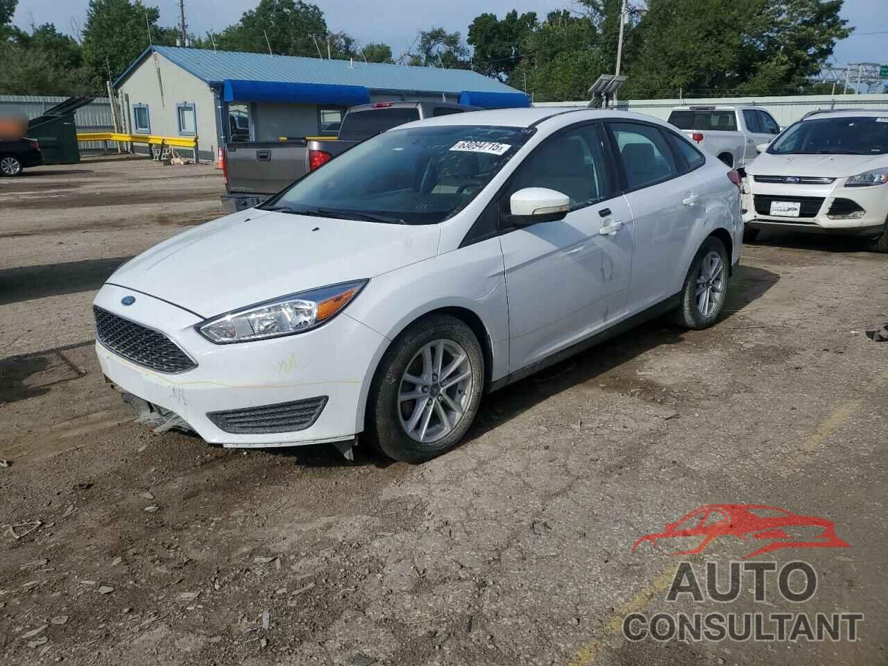 FORD FOCUS 2015 - 1FADP3F26FL317625