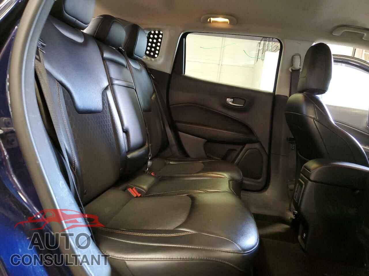 JEEP COMPASS 2018 - 3C4NJDBB8JT423941