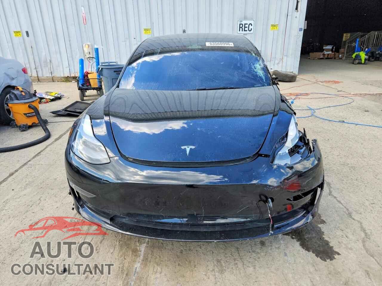TESLA MODEL 3 2023 - 5YJ3E1EA4PF689235
